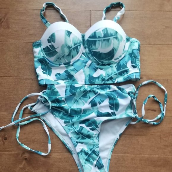 Two piece bathing suit - NEW - Picture 1 of 1